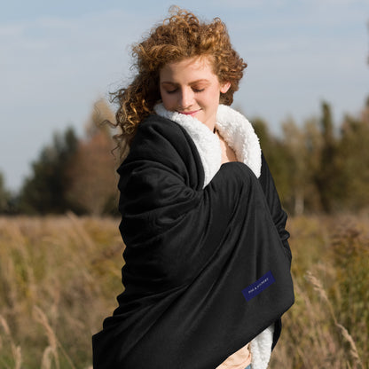 Premium foggy sherpa blanket black front view 3 — Fog & Foundry