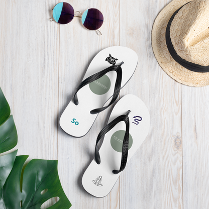 Fog & Foundry flip-flops lifestyle view 1